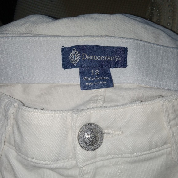 NWT Democracy off White Absolution Comfort Fit Straight Leg Size 12 Jeans - Picture 3 of 3